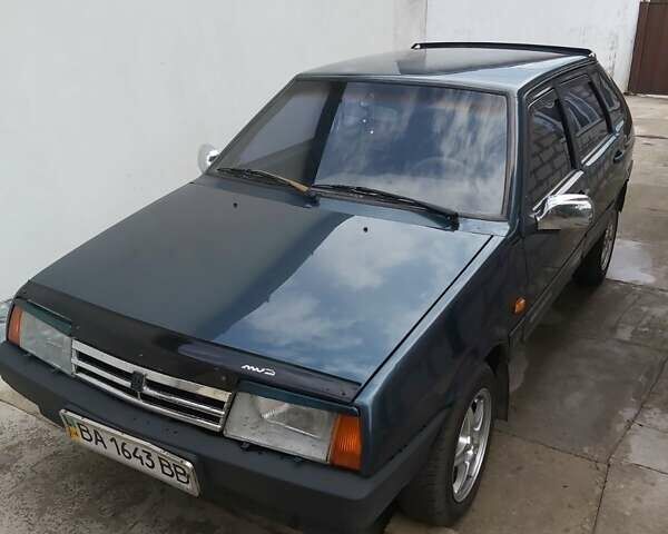 Зеленый ВАЗ 2109, объемом двигателя 1.5 л и пробегом 210 тыс. км за 1900 $, фото 1 на Automoto.ua