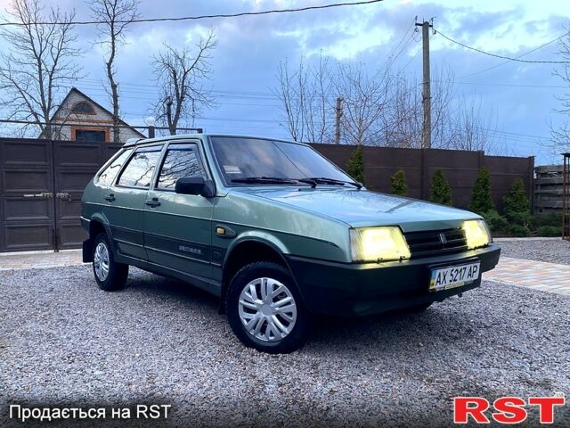 Зеленый ВАЗ 2109, объемом двигателя 1.5 л и пробегом 180 тыс. км за 2300 $, фото 1 на Automoto.ua
