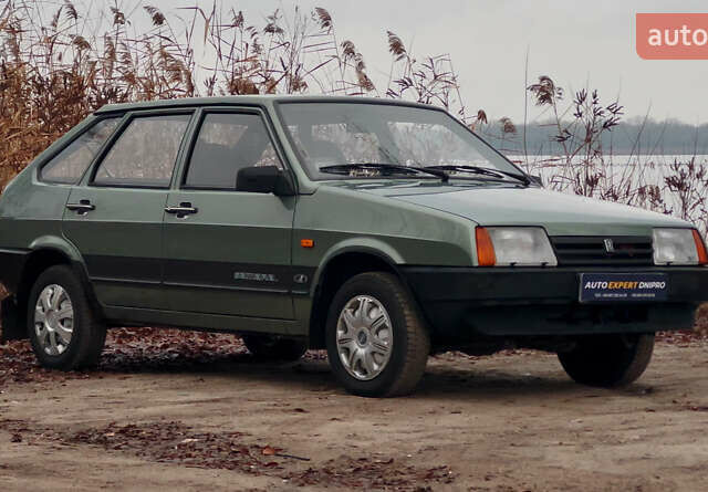 Зеленый ВАЗ 2109, объемом двигателя 1.5 л и пробегом 40 тыс. км за 3200 $, фото 1 на Automoto.ua