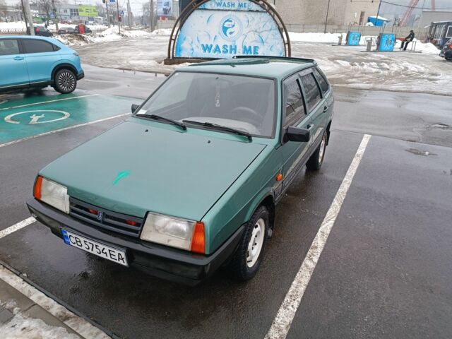Зеленый ВАЗ 2109, объемом двигателя 1.6 л и пробегом 122 тыс. км за 1800 $, фото 1 на Automoto.ua