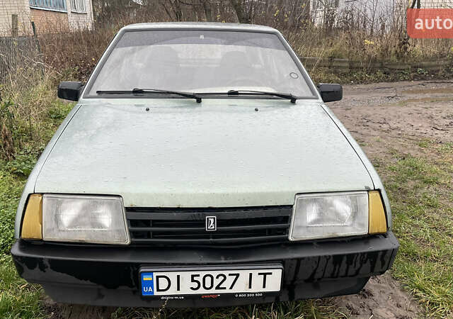 Зеленый ВАЗ 2109, объемом двигателя 1.6 л и пробегом 250 тыс. км за 1100 $, фото 1 на Automoto.ua