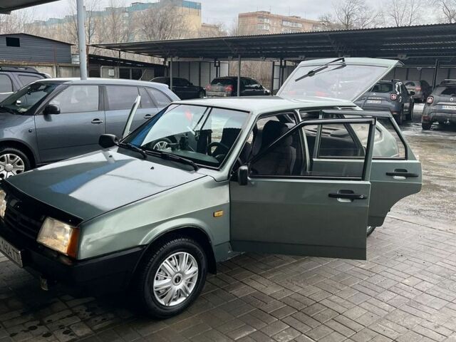 Зеленый ВАЗ 2109, объемом двигателя 1.6 л и пробегом 255 тыс. км за 1860 $, фото 1 на Automoto.ua