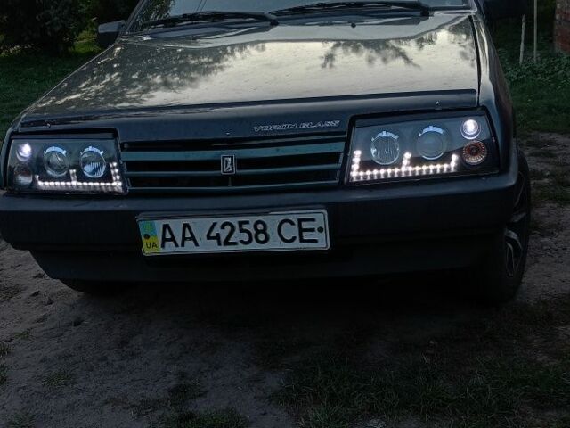 Зеленый ВАЗ 2109, объемом двигателя 1.5 л и пробегом 100 тыс. км за 1539 $, фото 1 на Automoto.ua