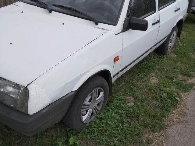 Білий ВАЗ 21093, об'ємом двигуна 1.5 л та пробігом 202 тис. км за 700 $, фото 1 на Automoto.ua