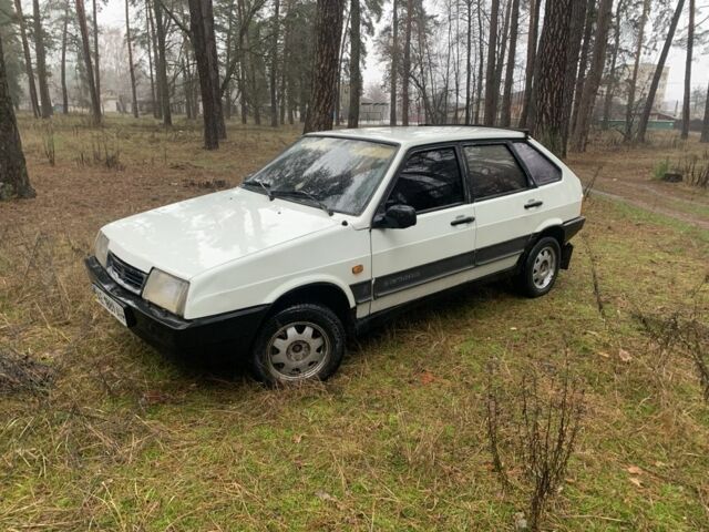 Белый ВАЗ 21093, объемом двигателя 1.5 л и пробегом 120 тыс. км за 1000 $, фото 1 на Automoto.ua
