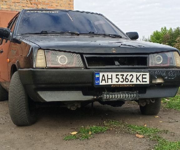 Черный ВАЗ 21093, объемом двигателя 1.5 л и пробегом 325 тыс. км за 584 $, фото 1 на Automoto.ua