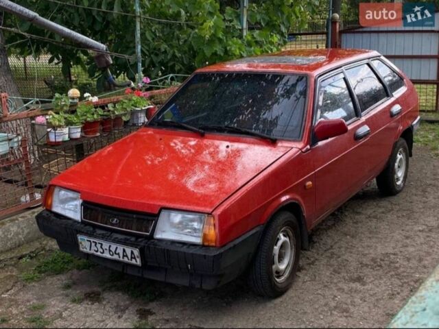 Красный ВАЗ 21093, объемом двигателя 1.5 л и пробегом 250 тыс. км за 1100 $, фото 1 на Automoto.ua