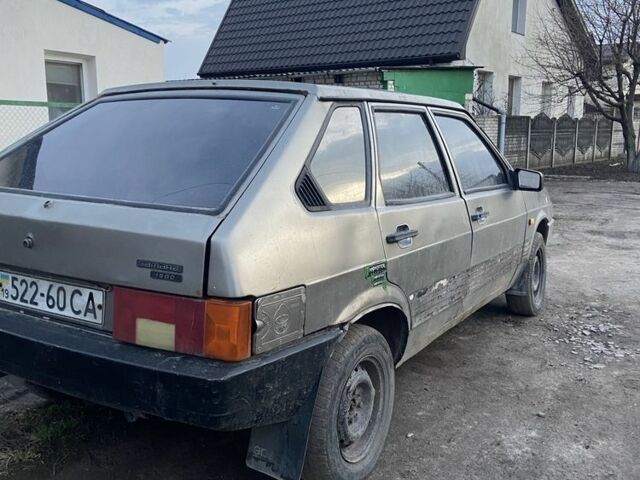 Серый ВАЗ 21093, объемом двигателя 1.5 л и пробегом 200 тыс. км за 700 $, фото 1 на Automoto.ua