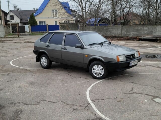 Серый ВАЗ 21093, объемом двигателя 1.5 л и пробегом 100 тыс. км за 800 $, фото 1 на Automoto.ua