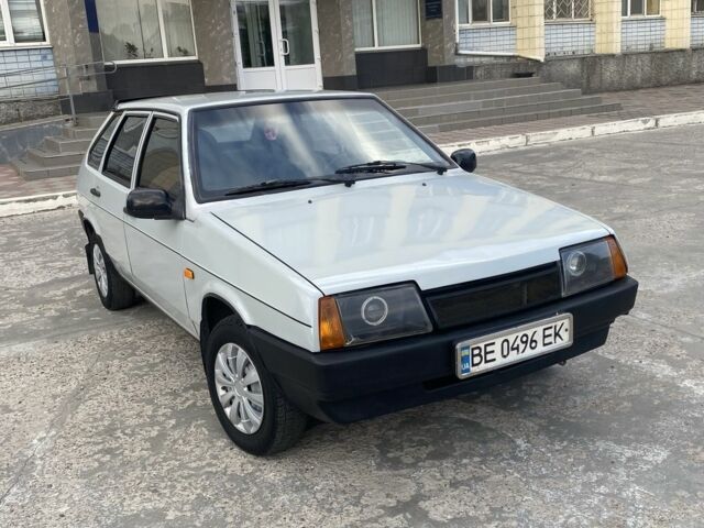 Серый ВАЗ 21093, объемом двигателя 1.5 л и пробегом 250 тыс. км за 1299 $, фото 1 на Automoto.ua