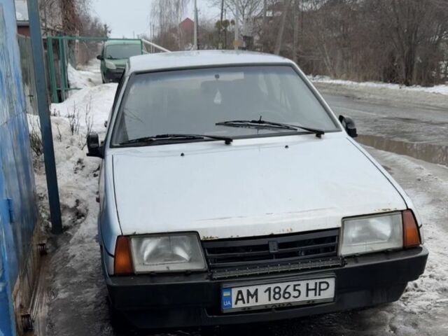 Серый ВАЗ 21093, объемом двигателя 1.5 л и пробегом 200 тыс. км за 1000 $, фото 1 на Automoto.ua