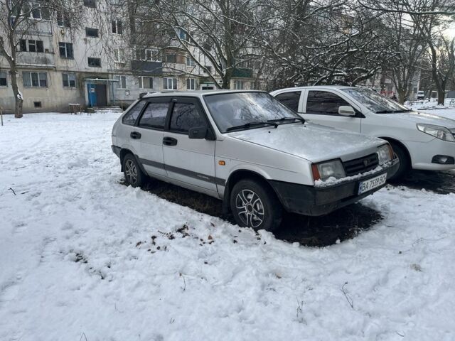 Серый ВАЗ 21093, объемом двигателя 1.5 л и пробегом 280 тыс. км за 1500 $, фото 1 на Automoto.ua