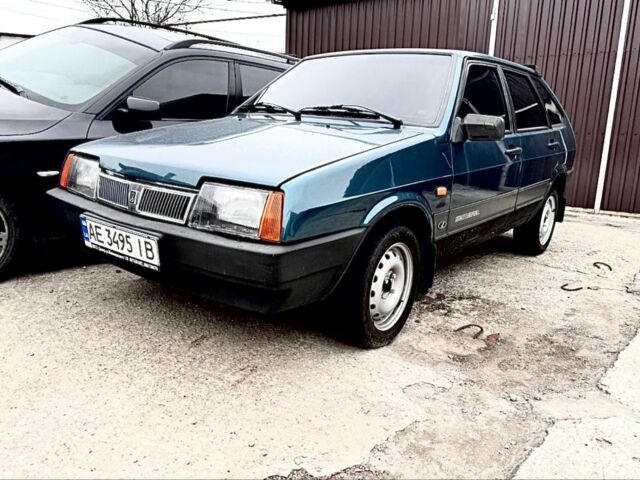 Зеленый ВАЗ 21093, объемом двигателя 1.5 л и пробегом 200 тыс. км за 2000 $, фото 1 на Automoto.ua
