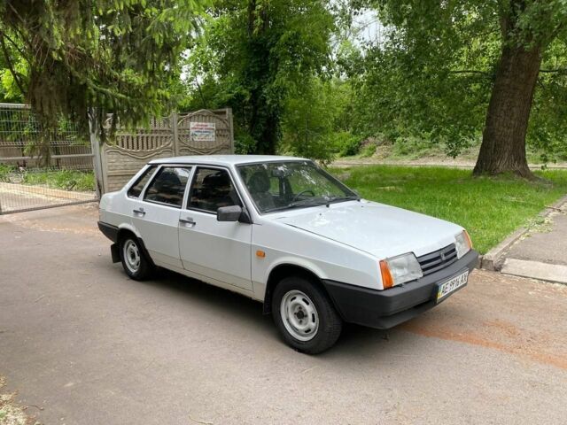 Белый ВАЗ 21099, объемом двигателя 1.5 л и пробегом 1 тыс. км за 1650 $, фото 1 на Automoto.ua
