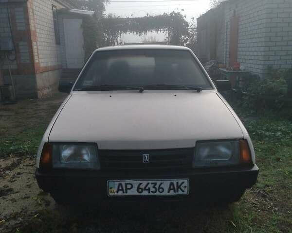 Белый ВАЗ 21099, объемом двигателя 1.5 л и пробегом 300 тыс. км за 952 $, фото 1 на Automoto.ua