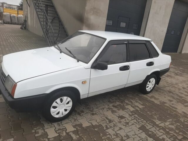 Белый ВАЗ 21099, объемом двигателя 1.5 л и пробегом 5 тыс. км за 850 $, фото 1 на Automoto.ua