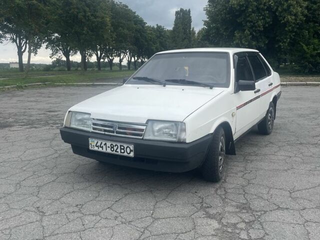 Білий ВАЗ 21099, об'ємом двигуна 1.3 л та пробігом 456 тис. км за 900 $, фото 1 на Automoto.ua