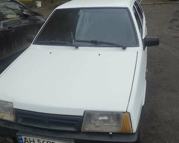 Белый ВАЗ 21099, объемом двигателя 1.3 л и пробегом 70 тыс. км за 1105 $, фото 1 на Automoto.ua