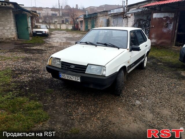Белый ВАЗ 21099, объемом двигателя 1.5 л и пробегом 150 тыс. км за 810 $, фото 1 на Automoto.ua