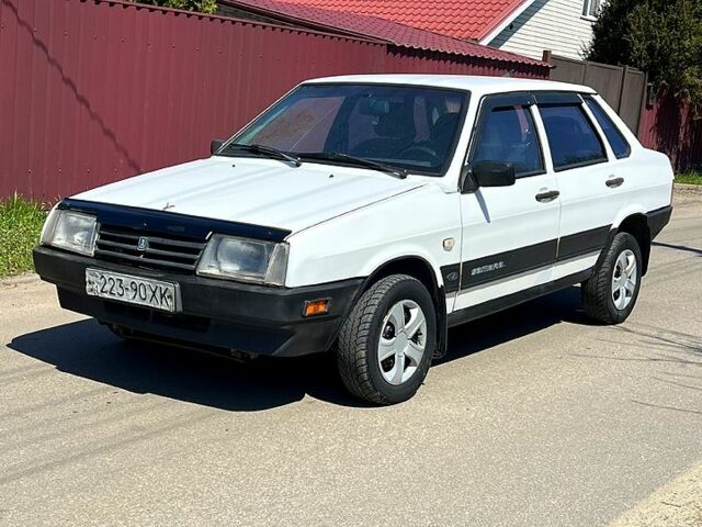 Белый ВАЗ 21099, объемом двигателя 1.5 л и пробегом 0 тыс. км за 800 $, фото 1 на Automoto.ua