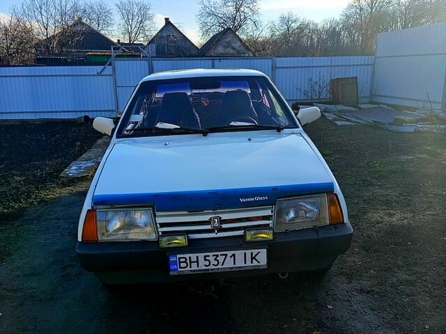 Белый ВАЗ 21099, объемом двигателя 1.5 л и пробегом 0 тыс. км за 1200 $, фото 1 на Automoto.ua