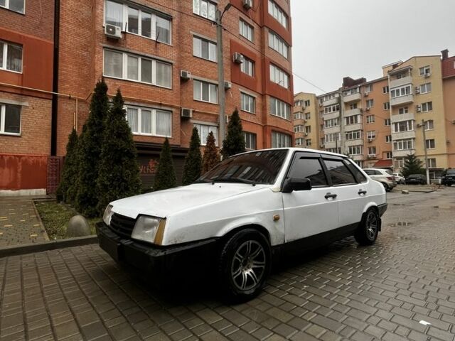 Білий ВАЗ 21099, об'ємом двигуна 1.5 л та пробігом 80 тис. км за 814 $, фото 1 на Automoto.ua