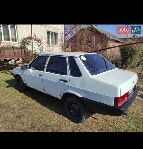 Белый ВАЗ 21099, объемом двигателя 1.5 л и пробегом 2 тыс. км за 450 $, фото 1 на Automoto.ua