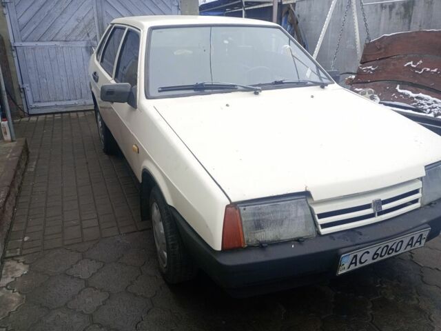 Белый ВАЗ 21099, объемом двигателя 1.5 л и пробегом 300 тыс. км за 850 $, фото 1 на Automoto.ua