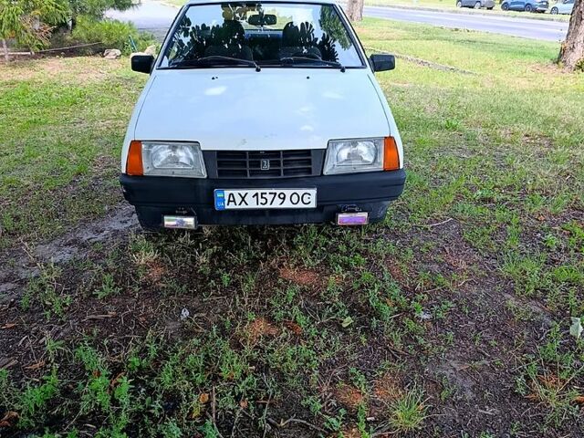 Белый ВАЗ 21099, объемом двигателя 1.3 л и пробегом 150 тыс. км за 900 $, фото 1 на Automoto.ua