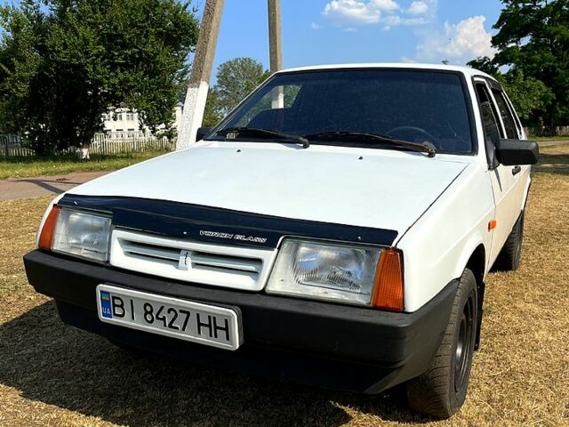 Білий ВАЗ 21099, об'ємом двигуна 1.3 л та пробігом 100 тис. км за 1200 $, фото 1 на Automoto.ua