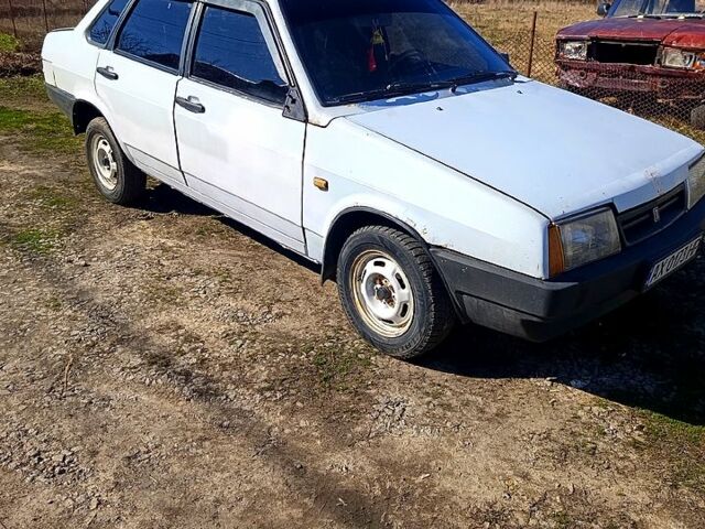 Белый ВАЗ 21099, объемом двигателя 1.5 л и пробегом 0 тыс. км за 1000 $, фото 1 на Automoto.ua