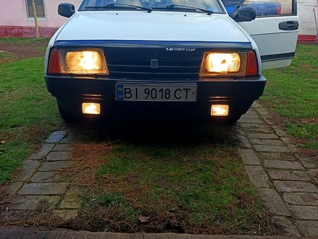 Білий ВАЗ 21099, об'ємом двигуна 1.3 л та пробігом 170 тис. км за 1000 $, фото 1 на Automoto.ua