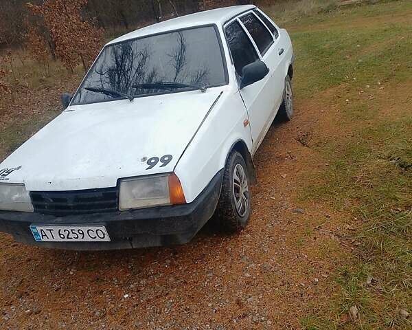 Білий ВАЗ 21099, об'ємом двигуна 1.45 л та пробігом 150 тис. км за 450 $, фото 1 на Automoto.ua