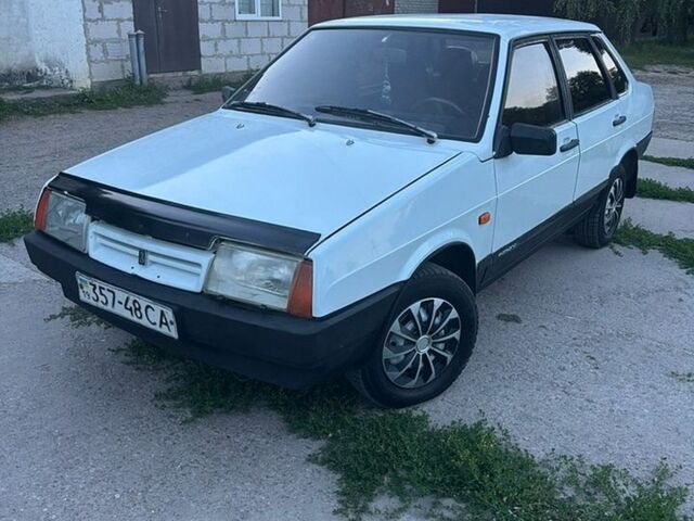 Белый ВАЗ 21099, объемом двигателя 1.5 л и пробегом 190 тыс. км за 850 $, фото 1 на Automoto.ua
