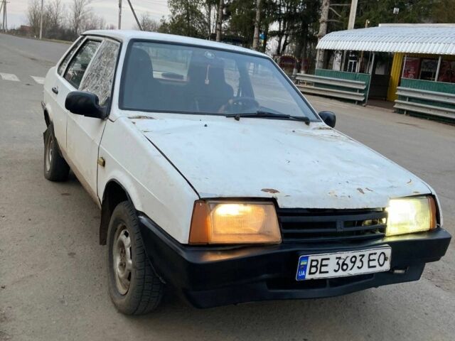 Білий ВАЗ 21099, об'ємом двигуна 1.3 л та пробігом 250 тис. км за 576 $, фото 1 на Automoto.ua