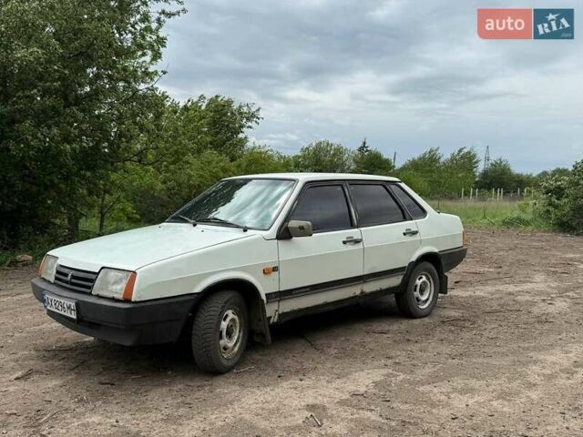 Білий ВАЗ 21099, об'ємом двигуна 1.5 л та пробігом 217 тис. км за 1000 $, фото 1 на Automoto.ua