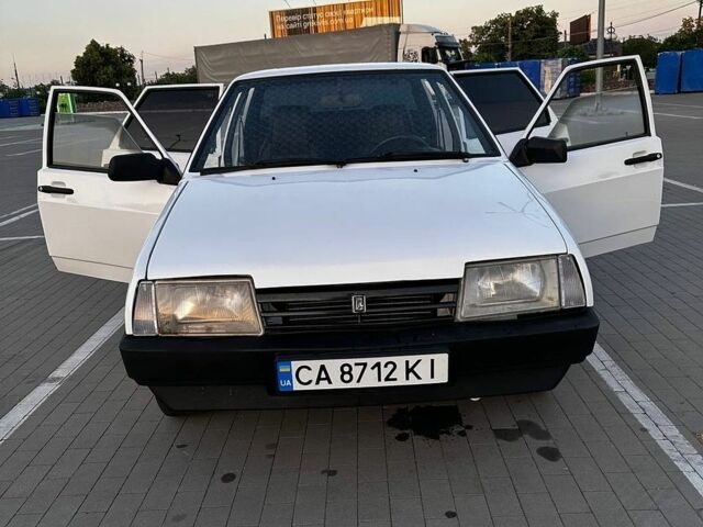 Білий ВАЗ 21099, об'ємом двигуна 1.5 л та пробігом 300 тис. км за 1800 $, фото 1 на Automoto.ua