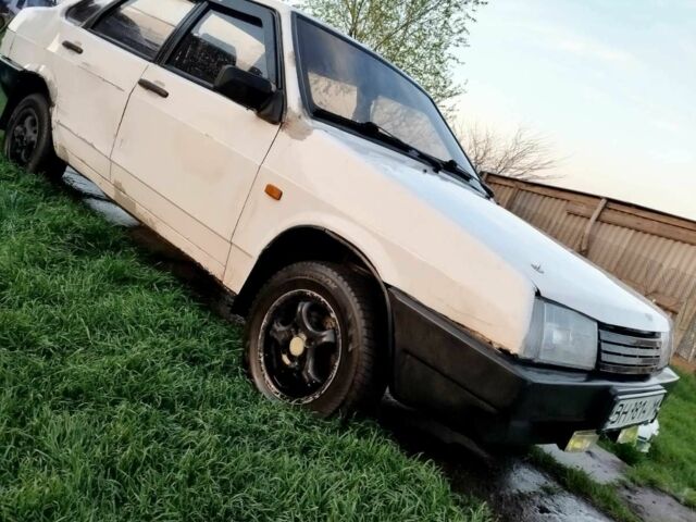 Белый ВАЗ 21099, объемом двигателя 2 л и пробегом 10 тыс. км за 700 $, фото 1 на Automoto.ua