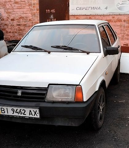 Белый ВАЗ 21099, объемом двигателя 1.5 л и пробегом 450 тыс. км за 1000 $, фото 1 на Automoto.ua