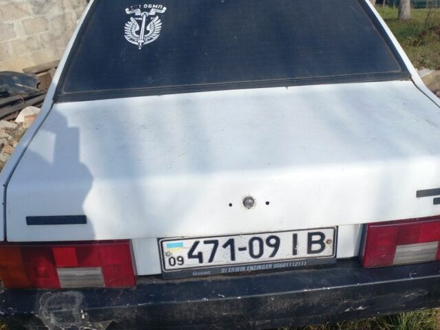 Белый ВАЗ 21099, объемом двигателя 0 л и пробегом 300 тыс. км за 500 $, фото 1 на Automoto.ua