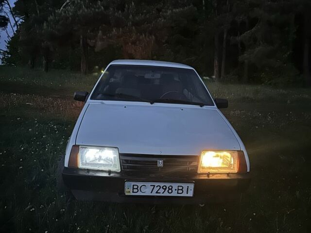 Білий ВАЗ 21099, об'ємом двигуна 1.5 л та пробігом 97 тис. км за 1100 $, фото 1 на Automoto.ua