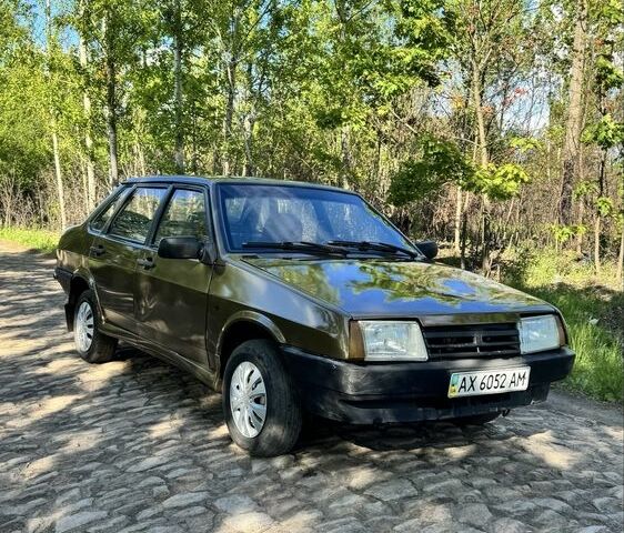 Белый ВАЗ 21099, объемом двигателя 1.5 л и пробегом 250 тыс. км за 1100 $, фото 1 на Automoto.ua