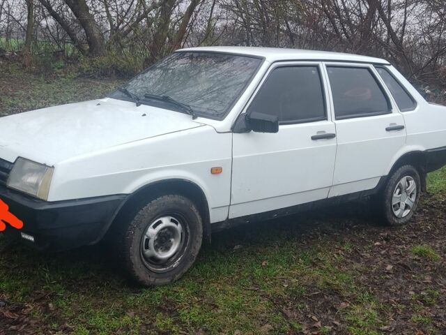 Білий ВАЗ 21099, об'ємом двигуна 1.5 л та пробігом 320 тис. км за 1000 $, фото 1 на Automoto.ua