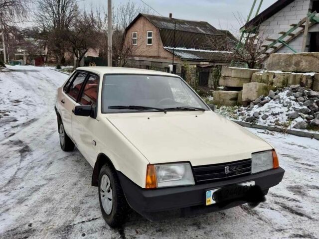 Білий ВАЗ 21099, об'ємом двигуна 1.5 л та пробігом 156 тис. км за 1187 $, фото 1 на Automoto.ua