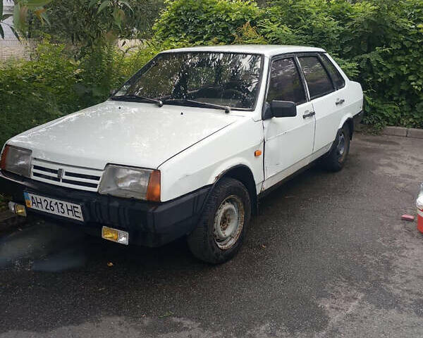 Білий ВАЗ 21099, об'ємом двигуна 1.5 л та пробігом 40 тис. км за 1050 $, фото 1 на Automoto.ua