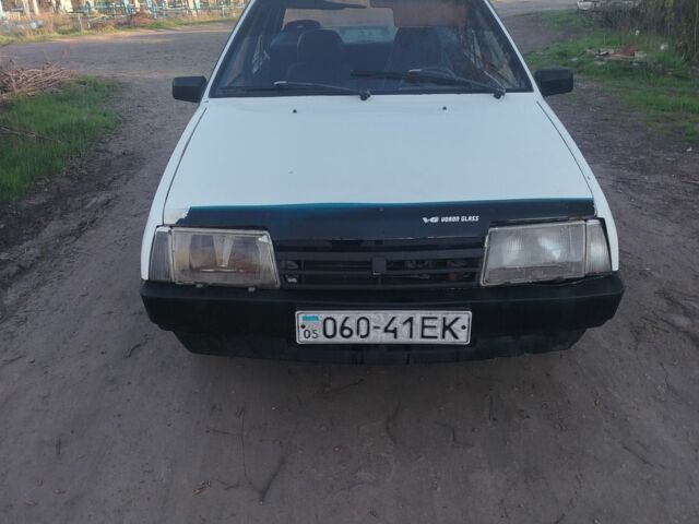Белый ВАЗ 21099, объемом двигателя 1.5 л и пробегом 378 тыс. км за 688 $, фото 1 на Automoto.ua
