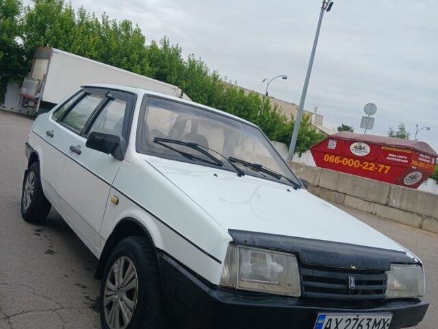 Белый ВАЗ 21099, объемом двигателя 1.5 л и пробегом 100 тыс. км за 850 $, фото 1 на Automoto.ua