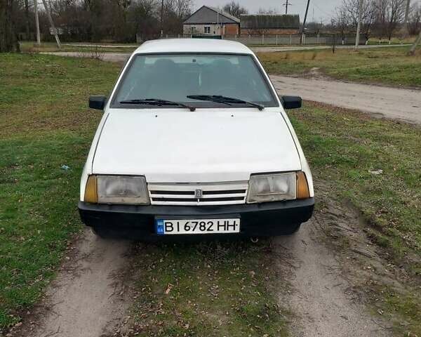 Белый ВАЗ 21099, объемом двигателя 1.5 л и пробегом 111 тыс. км за 1150 $, фото 1 на Automoto.ua