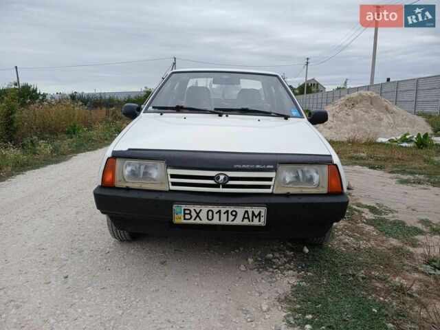 Белый ВАЗ 21099, объемом двигателя 1.5 л и пробегом 270 тыс. км за 999 $, фото 1 на Automoto.ua