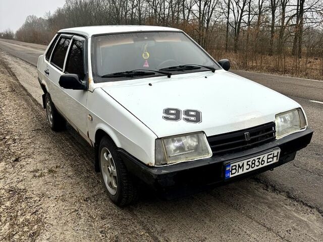 Белый ВАЗ 21099, объемом двигателя 1.5 л и пробегом 356 тыс. км за 1100 $, фото 1 на Automoto.ua
